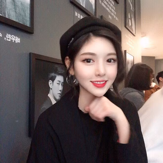 Ngoài gây ấn tượng bởi vẻ ngoài xinh đẹp, Boki còn được nhiều người yêu thích bởi những màn "mukbang" đặc sắc. Cô nàng nổi tiếng với khả năng có thể ăn lượng thức ăn lớn chỉ trong một tiếng mà không cần giữ hình tượng.