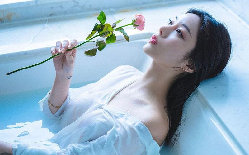 Jonna, nữ người mẫu xinh đẹp của Hàn Quốc được mệnh danh là mỹ nhân có nhan sắc tuyệt mỹ, không kém cạnh các nữ diễn viên đình đám của nước này.