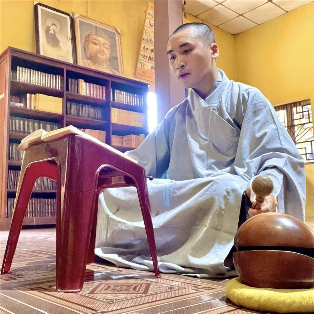 Dưới phần bình luận bài đăng, nhiều người gửi lời chúc sức khỏe, bình an đến 9X.