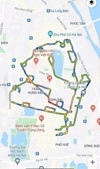 Mới đây, những thành viên trong Rùa Runners - câu lạc bộ dành cho những người yêu chạy bộ và các hoạt động thể thao ngoài trời đã cùng nhau bàn bạc và lên kế hoạch tặng một món quà "độc nhất vô nhị" cho chị em nhân dịp Ngày Phụ nữ Việt Nam 20/10.
