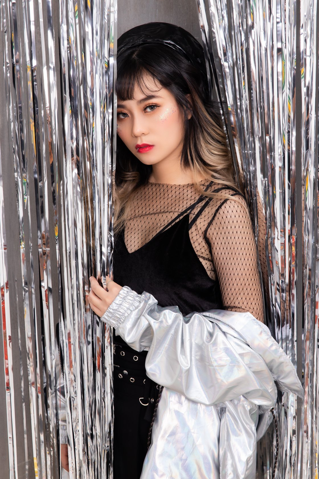 Nhắc đến MisThy, chúng ta đều biết cô nàng streamer nổi tiếng này có gu thời trang nhẹ nhàng và năng động.