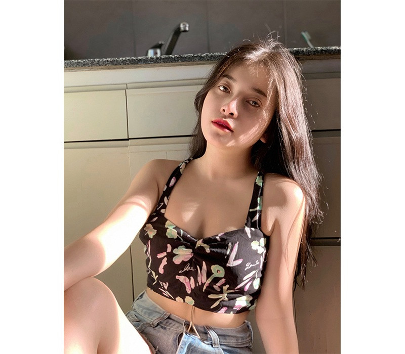 Theo chia sẻ của Meily Mia, Gym vốn là bộ môn được cô nàng yêu thích. Bộ môn này giúp hot girl 10X đốt cháy mỡ thừa và xây dựng cơ bắp hiệu quả.