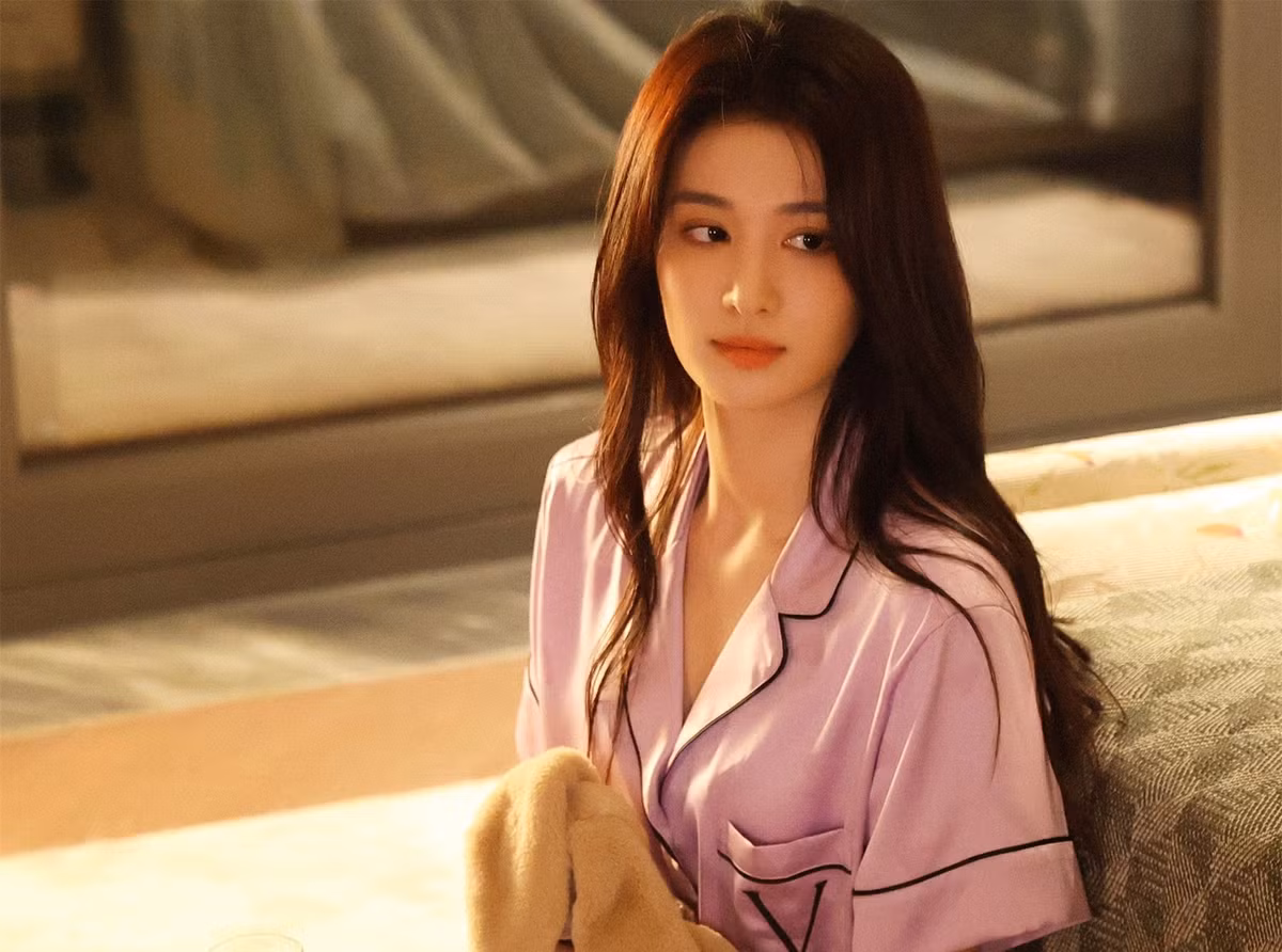 Cụ thể, QQ cho biết Vương Sở Nhiên có khả năng tạo tương tác tốt với bạn diễn, đẹp đôi bên Dương Dương, hay Vương Tử Kỳ, giúp khán giả hào hứng với câu chuyện của cô hơn.