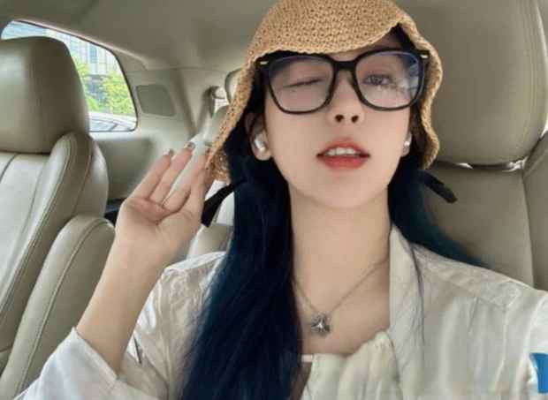 Dưới bài đăng của Rita nhiều người tỏ ra thích thú với giao diện mới của cô nàng.