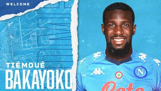 Tiền vệ Tiemoue Bakayoko của Chelsea đã chính thức gia nhập Napoli dưới dạng cho mượn. Mùa giải năm ngoái anh được Chelsea gửi đến AC Milan nhưng không thuyết phục được đội bóng Ý mua đứt.