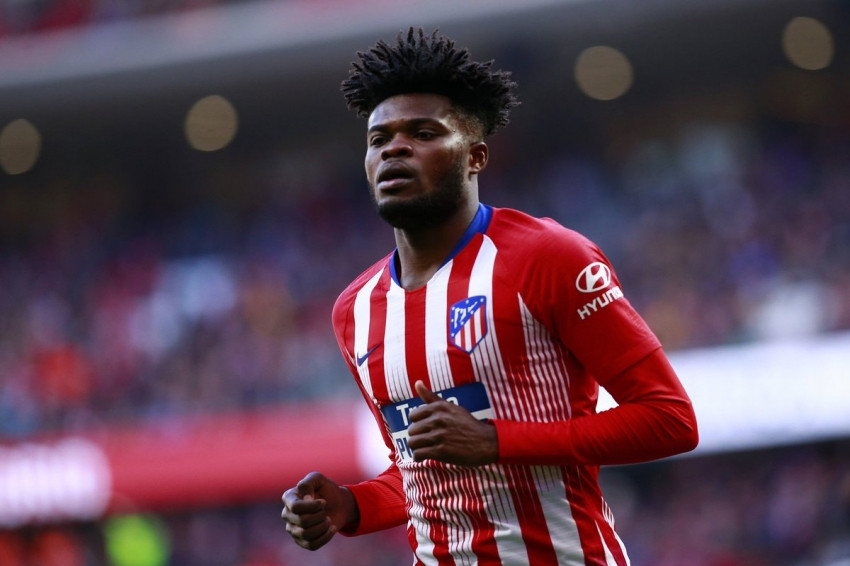Arsenal chính thức sở hữu tiền vệ Thomas Partey từ Atletico Madrid sau khi kích hoạt điều khoản phá vỡ hợp đồng với số tiền 45 triệu bảng.