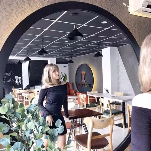 Hiện tại, 3 năm kể từ sự việc ồn ào đó, Đoan Minh vẫn đang tiếp tục công việc của mình như làm content trên MXH, làm marketing,... Đây cũng là những nội dung chính mà cô chia sẻ lên trang cá nhân, hiếm khi đăng ảnh bản thân lên mạng.