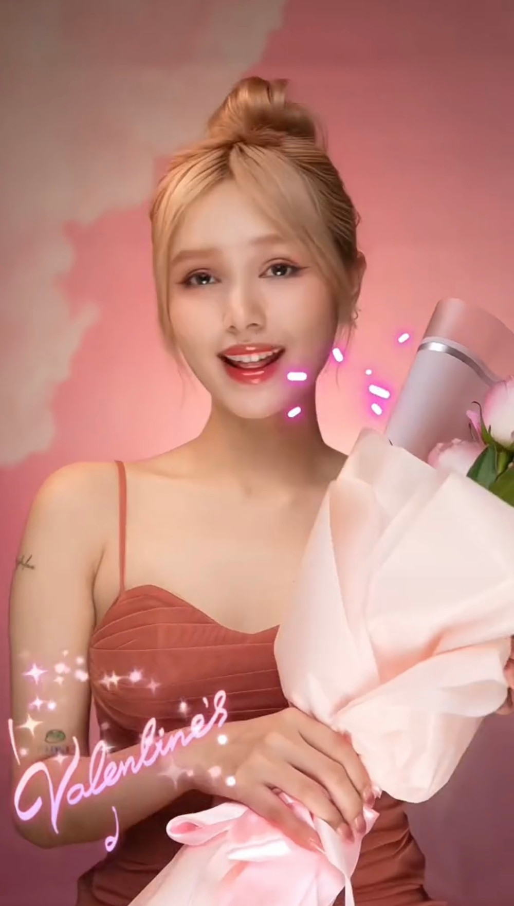 Hình tượng trong veo vốn luôn là thế mạnh của nàng hot girl sinh năm 2002 nên không khó để cô chiếm được cảm tình của người hâm mộ.