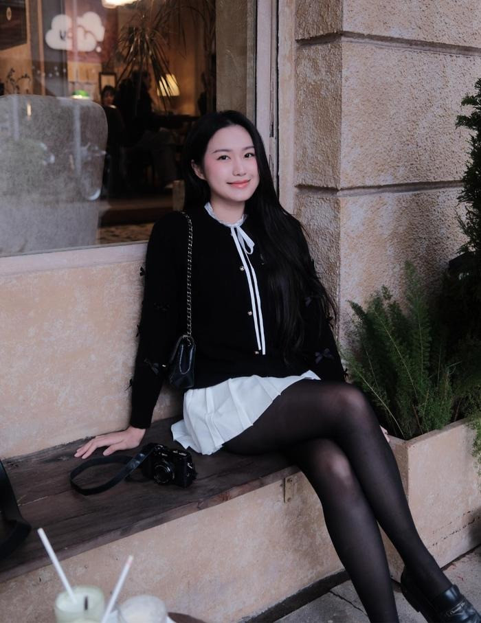 Sự kết hợp hài hòa giữa trang phục, phụ kiện, kiểu tóc và cách trang điểm giúp Doãn Hải My khẳng định dấu ấn riêng trong làng Wags.