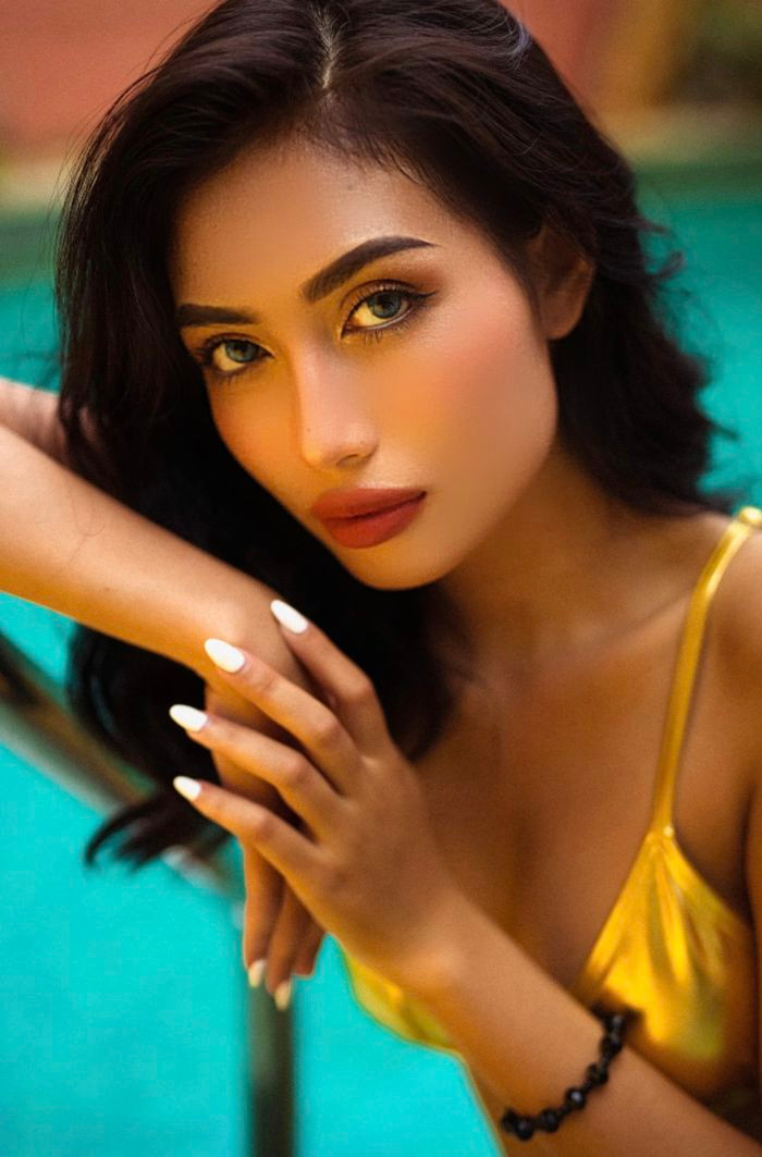 Năm 20 tuổi, sự ra đi đột ngột của cha khiến H Nghi Kbuôr suy sụp. Vực dậy tinh thần, cô gái Ê Đê quyết tâm thay đổi bản thân, tham gia vào cuộc thi sắc đẹp.