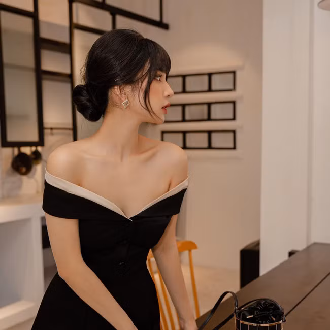 Diễm Quỳnh hiện sống và làm việc tại TP.HCM. Cô nàng kinh doanh thời trang, sở hữu một chuỗi cửa hàng có tiếng.