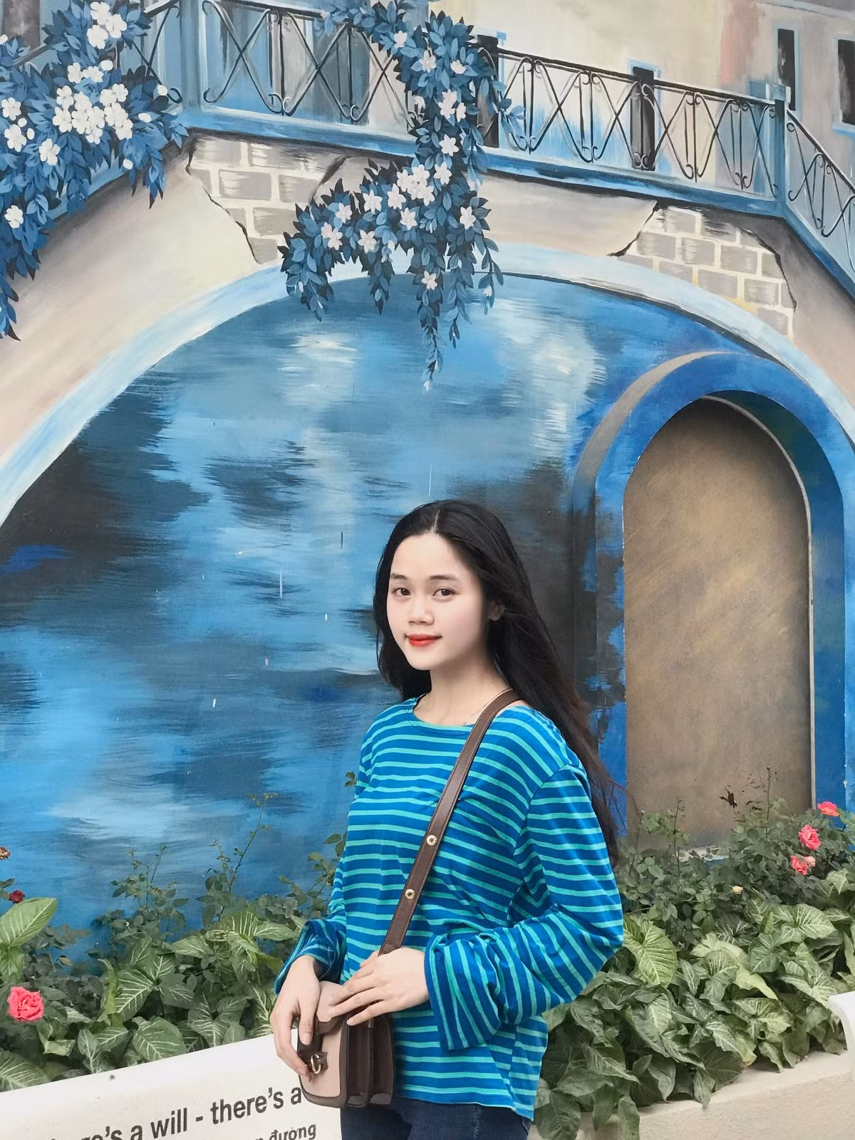 Bên cạnh đó, Phạm Thị Huyền cũng mong muốn góp phần quảng bá hình ảnh người con gái Việt Nam yêu chuộng hòa bình, lan tỏa giá trị tích cực và hơn hết là chinh phục ngôi vị cao nhất.