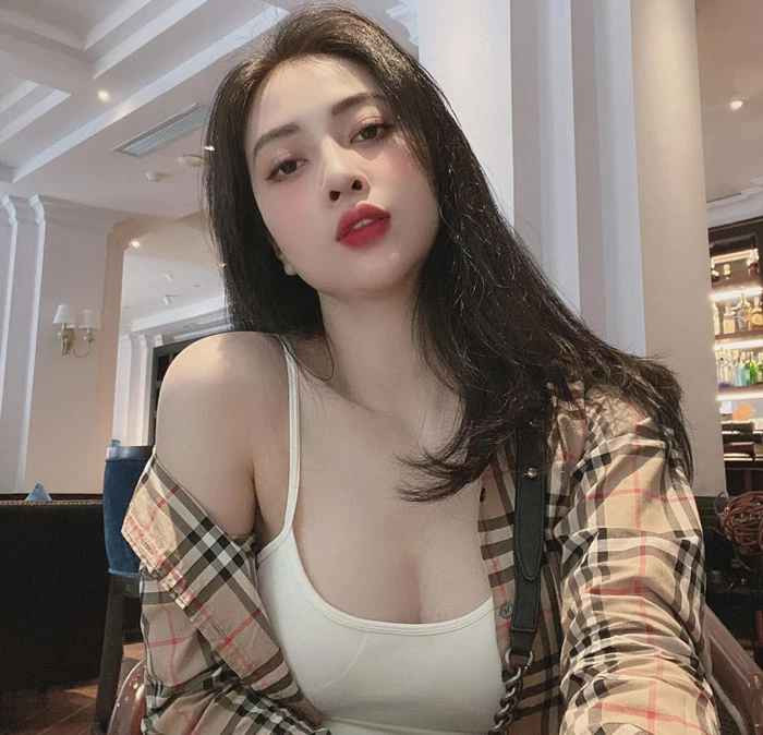 Hải Anh có những thay đổi chóng mặt trong thời gian qua, cho người hâm mộ thấy được sự trưởng thành và định hướng rõ ràng của cô.