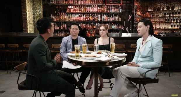 Ngoài dàn giám khảo "máu mặt", The Next Gentleman - Quý Ông Hoàn Mỹ có sự xuất hiện của các khách mời là những gương mặt rất quen thuộc với netizen như BTV Ngọc Trinh, Ngọc Thanh Tâm hay vợ chồng đại gia Nguyễn Quốc Vũ - Đoàn Di Băng.