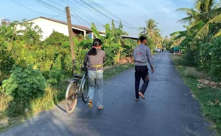 Cũng từ những vụ chồng uống rượu say, nhiều tình huống dở khóc dở cười khi vợ đến đón chồng về được chia sẻ rộng rãi.