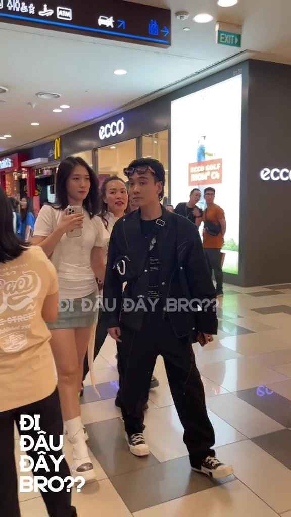 Loạt clip nhan sắc thực của Trâm Anh với nhan sắc cam thường hút hàng triệu người xem và trầm trồ.