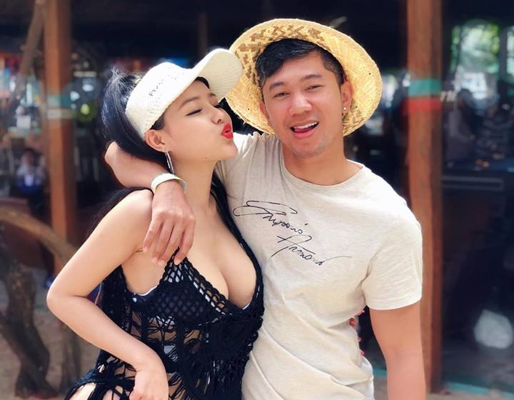 Sau đó, Lương Bằng Quang đã phải xin lỗi, hứa sẽ kể cho Ngân 98 nghe sau khi tắt livestream. Bên cạnh đó, anh cũng dành tặng nữ DJ nụ hôn ngọt ngào để "chuộc lỗi".