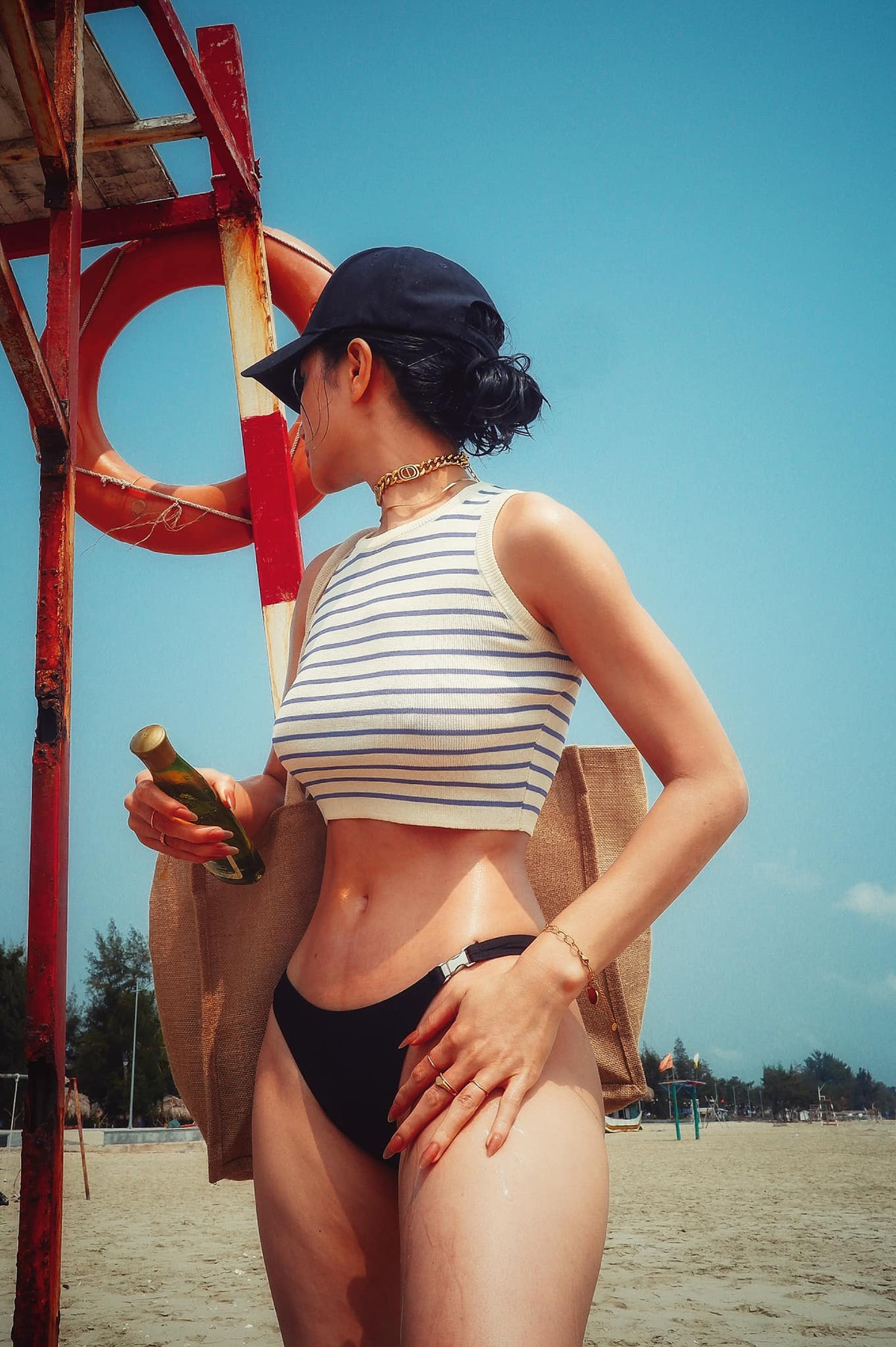 Nhiều người cho rằng, Ngọc Bích phải tập rất nặng thì cơ thể mới săn chắc như hiện tại. Tuy nhiên, cô chỉ lựa chọn những bài tập phù hợp với thể lực của bản thân.