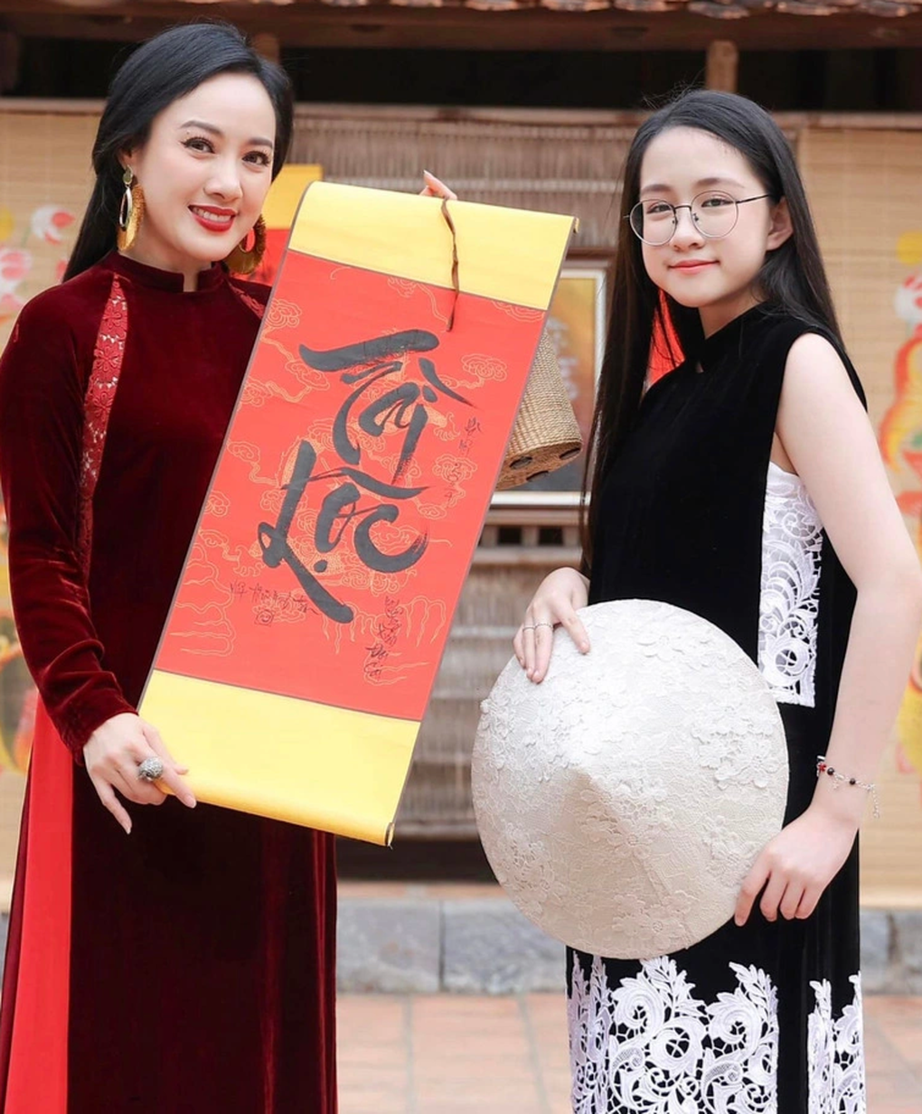 Không chỉ có sự nghiệp thành công, BTV Hoài Anh còn khiến nhiều khán giả ngưỡng mộ vì gia đình hạnh phúc. Chị là người khá kín tiếng, ít khi chia sẻ chuyện riêng.