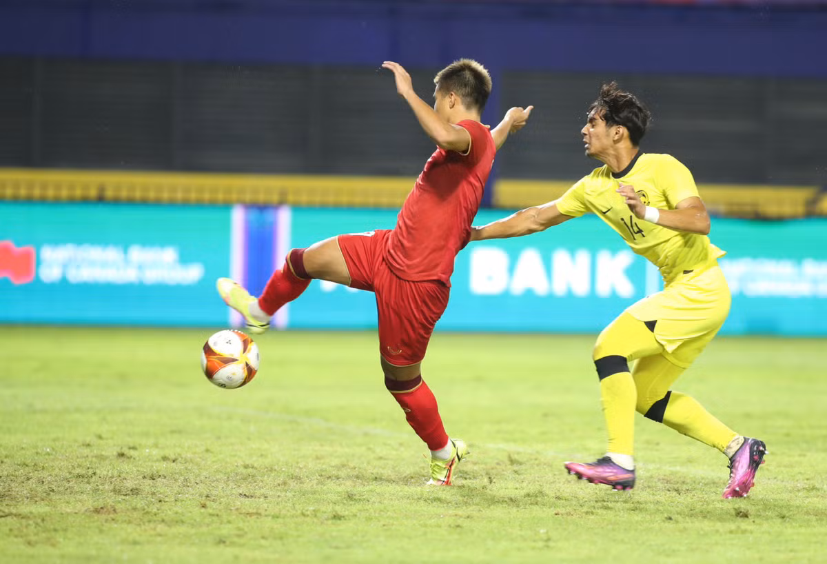 Thang Malaysia, U22 Viet Nam cam 