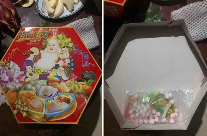 Những hộp mứt Tết bên ngoài thì đẹp, bên trong ít ỏi thế này không phải là hiếm. Thậm chí, từ xưa giờ hầu hết các hộp mứt giá rẻ đều như vậy.