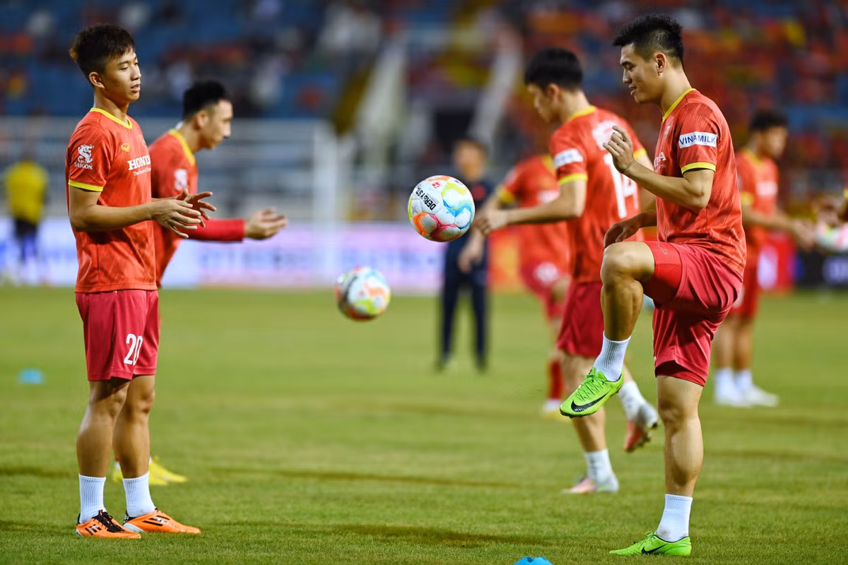 Viet Nam 2-1 Dortmund: Tien Linh, Tuan Hai thay nhau lap cong-Hinh-8
