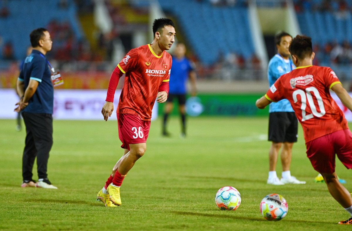 Viet Nam 2-1 Dortmund: Tien Linh, Tuan Hai thay nhau lap cong-Hinh-7