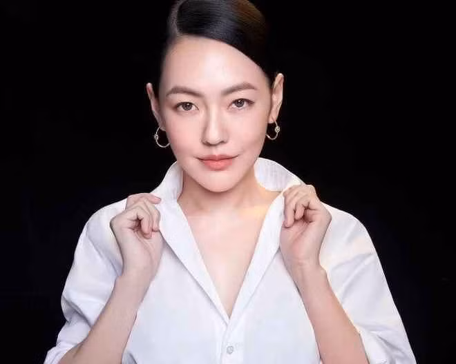 Theo HK01, Từ Hy Đệ chú trọng tập luyện kết hợp cùng việc bổ sung collagen cho cơ thể.