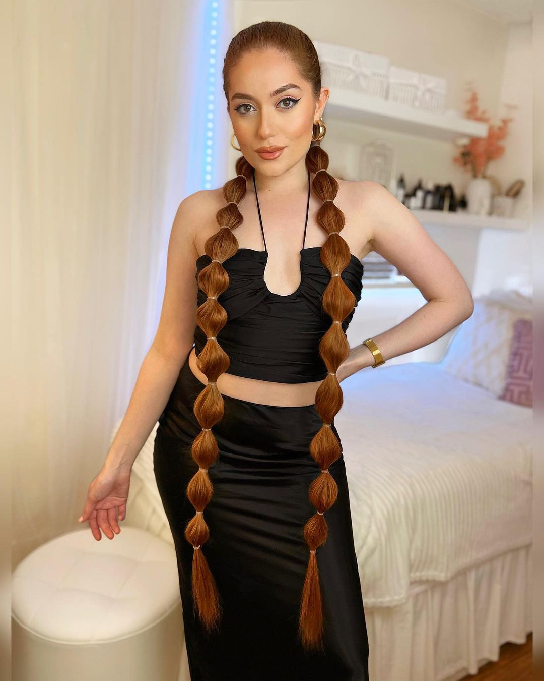 Hiện tại, Jasmine Larsen phát triển sự nghiệp khác, tập trung vào mạng xã hội và mái tóc dài của mình. Cô tự mở một công ty chăm sóc tóc và dự định nuôi tóc cho đến khi đạt chiều dài chạm đất.