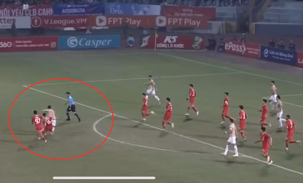 CLB CAHN khieu nai ve trong tai sau tran thua The Cong Viettel