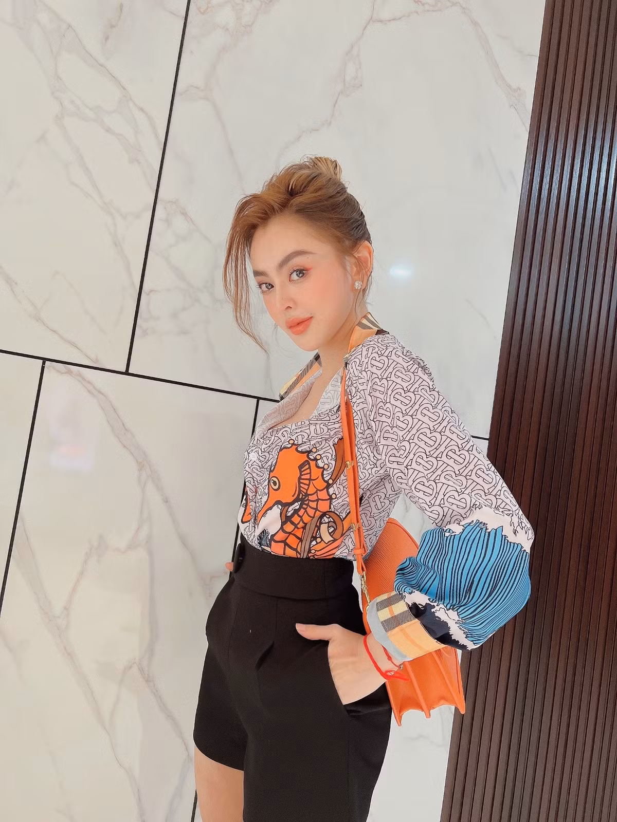 Theo mạch cảm xúc, Trang Nemo nói thêm: "Mọi người ơi, Trang nghĩ 'để bụng' người khác là mất mát lớn nhất với bản thân. Hơn ai hết, sau những sai lầm, Trang cảm nhận rõ sự thiệt hại về kinh tế, về tinh thần chắc chắn sẽ không tránh khỏi. Trang đang tự hối lỗi với bản thân, với những gì Trang làm trước đó với mọi người".