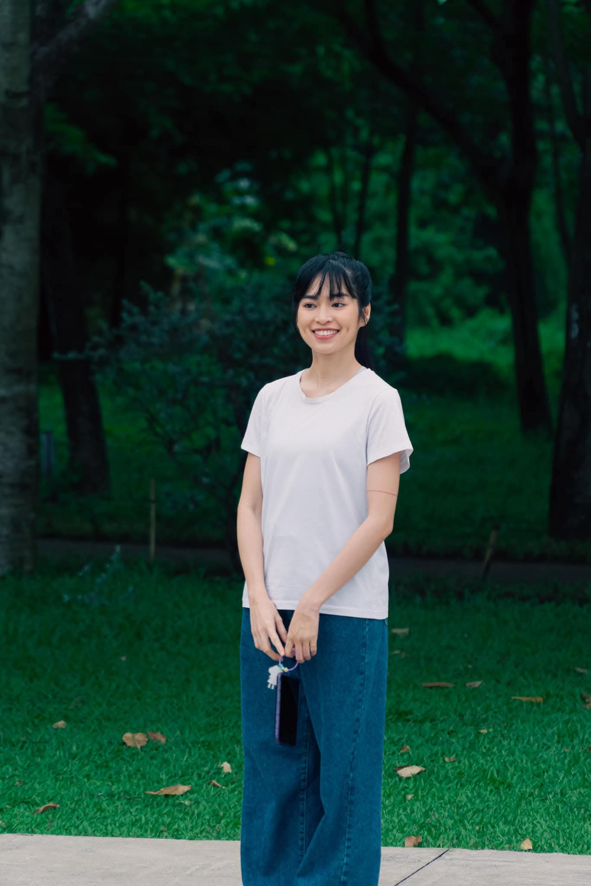 Trong sự nghiệp của mình, Khánh Vân vướng phải khá nhiều ồn ào. Cô từng đăng tải hình ảnh gợi cảm trên trang cá nhân, khi bị dân mạng nhận xét “gái hư”, nữ diễn viên đã đáp trả gay gắt.