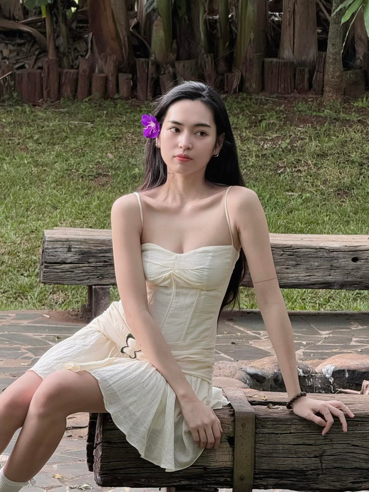 Sau những ồn ào kể trên, Khánh Vân hiện tại đã đằm tính hơn rất nhiều. Hình ảnh cũng như phát ngôn của cô trên mạng xã hội đã chỉn chu hơn.