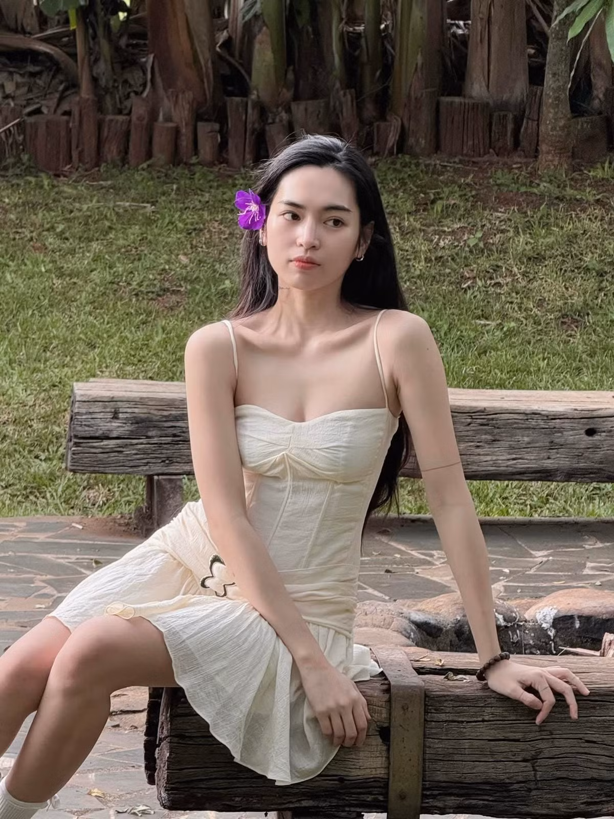 Sau những ồn ào kể trên, Khánh Vân hiện tại đã đằm tính hơn rất nhiều. Hình ảnh cũng như phát ngôn của cô trên mạng xã hội đã chỉn chu hơn.