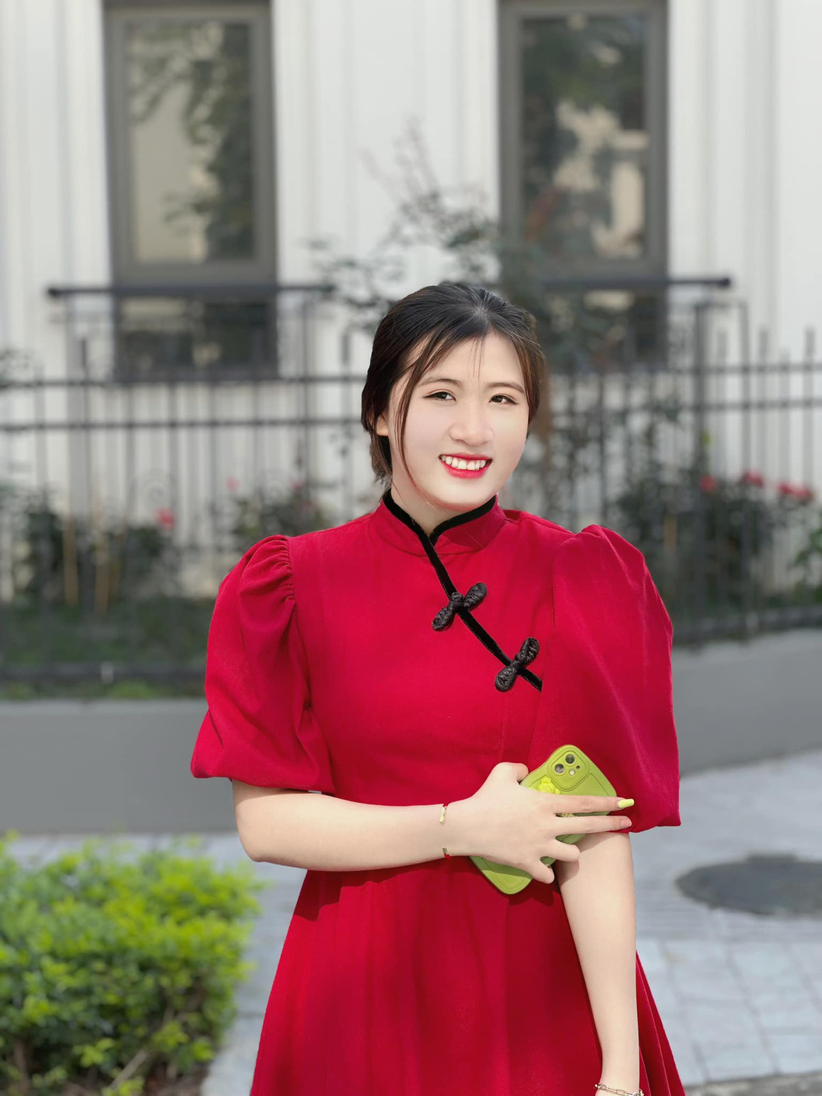 Hiện tại Lộc Fuho thường xuyên chia sẻ những video về chuyến đi của hai vợ chồng, anh cũng bận rộn hơn khi lên chức giám đốc của một công ty xây dựng nên hầu như không còn livestream dạy phụ hồ như trước.