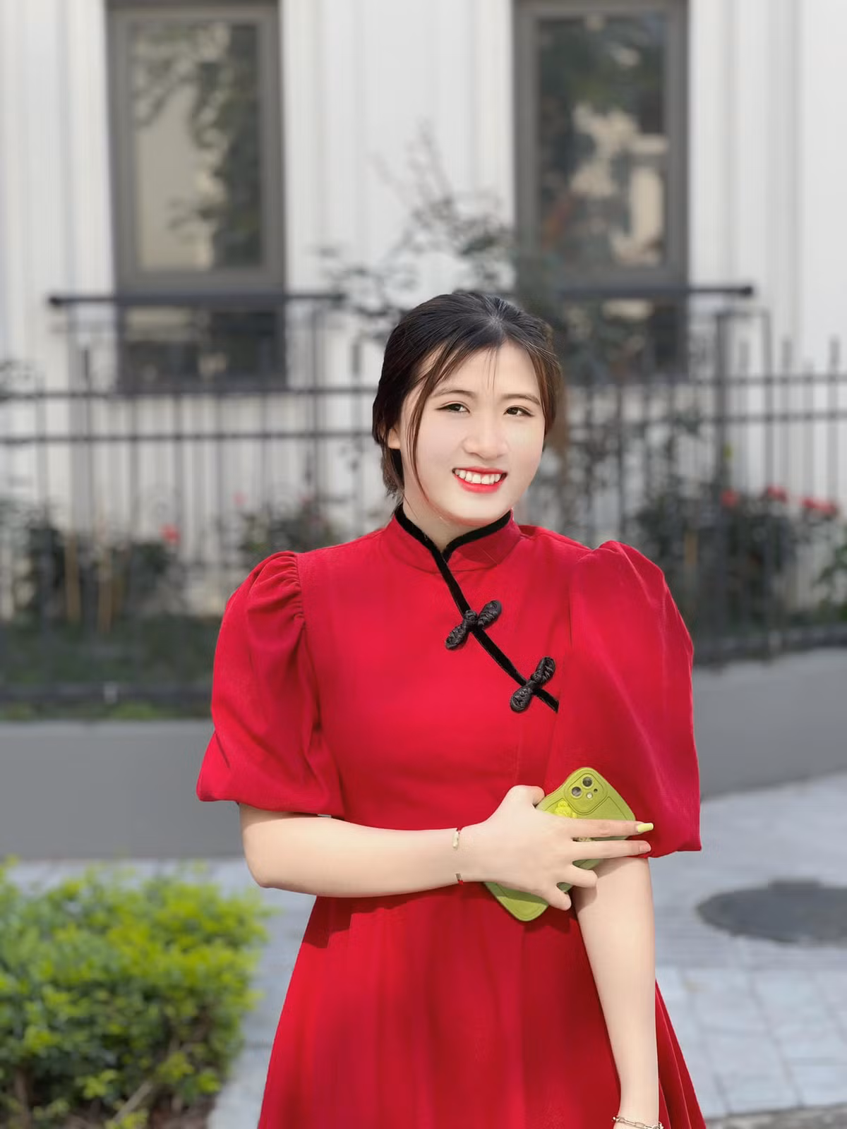 Hiện tại Lộc Fuho thường xuyên chia sẻ những video về chuyến đi của hai vợ chồng, anh cũng bận rộn hơn khi lên chức giám đốc của một công ty xây dựng nên hầu như không còn livestream dạy phụ hồ như trước.