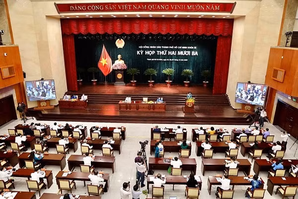 TP.HCM se bau bo sung 2 Pho Chu tich UBND TP