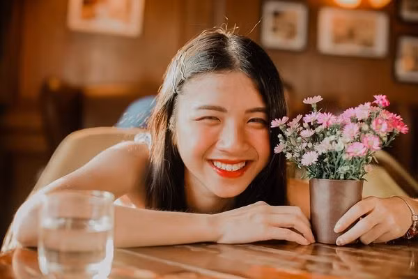 Tuy nhiên, có lẽ vì sợ những lời lẽ tiêu cực từ dân mạng nên các bài đăng của Lan Thy đều hạn chế hoặc tắt chế độ bình luận.