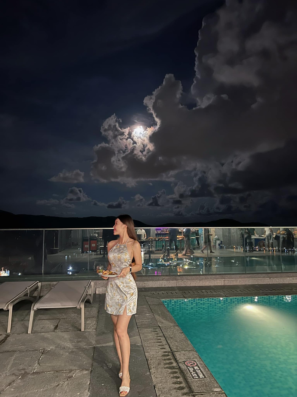 Trước đây, Yến Xuân từng có ngoại hình với nhiều nhược điểm như: tạng người nhiều mỡ, mông lép, béo bụng, dáng thô.