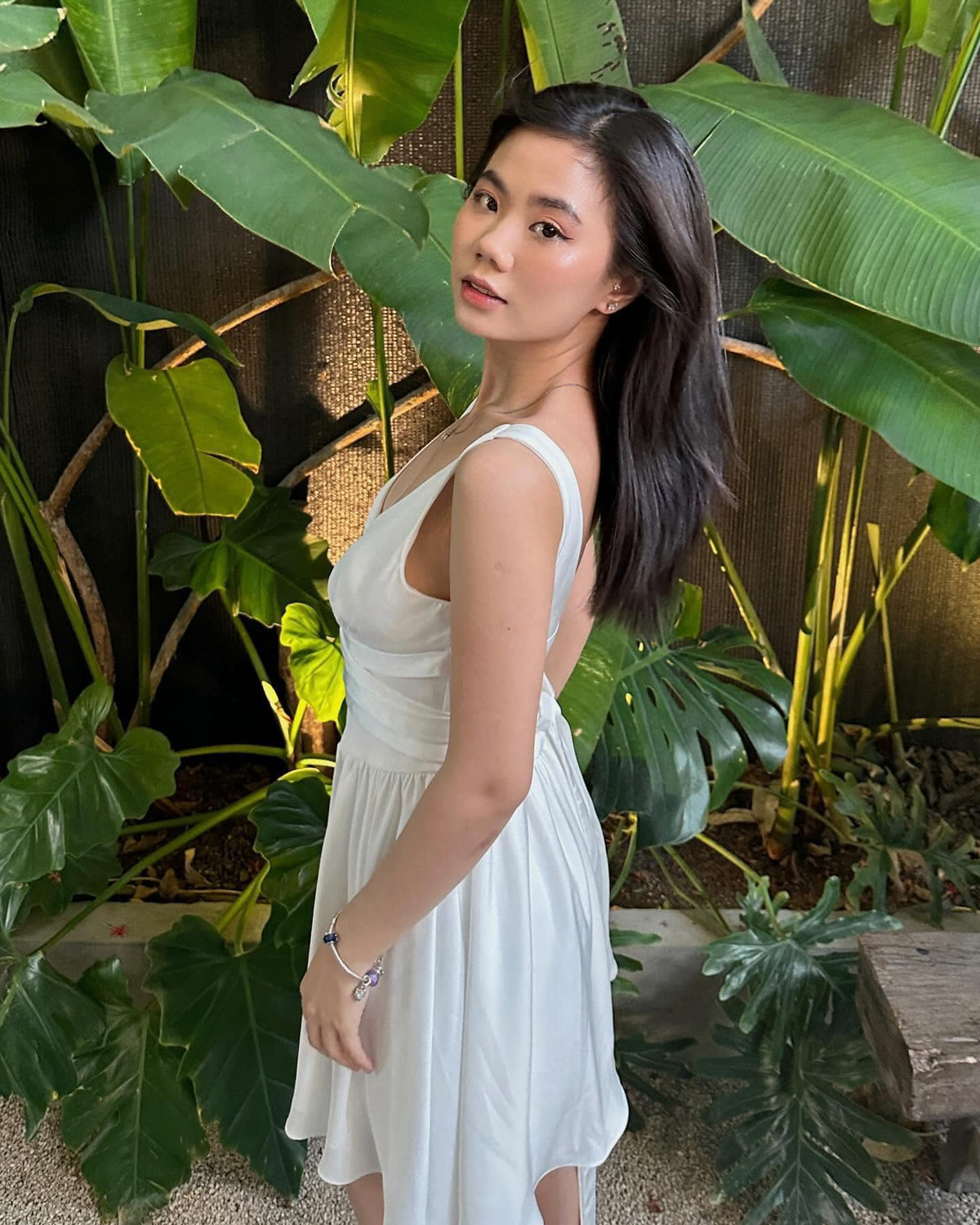 Nổi lên như một hiện tượng trên mạng xã hội nhờ bộ đầm đỏ và chiếc clip bán hàng giúp mẹ, "Thảo da ua" với kênh TikTok @Bé Mèo Nhỏ Mít Ướt hiện đã có tới hơn 654.000 lượt theo dõi, 60.9 triệu lượt yêu thích.