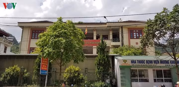 Be trai tu vong o Lao Cai: Benh vien noi lam dung quy trinh