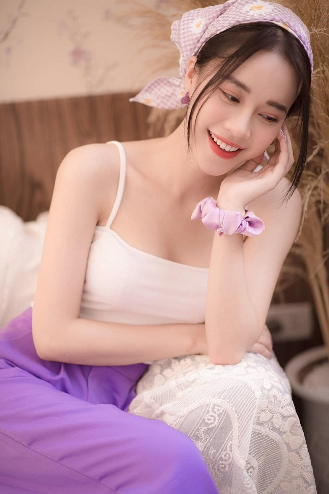  Nữ MC Mai Phương (tên đầy đủ Ngô Thị Mai Phương) là một gương mặt quen thuộc trên các chương trình của VTV6.