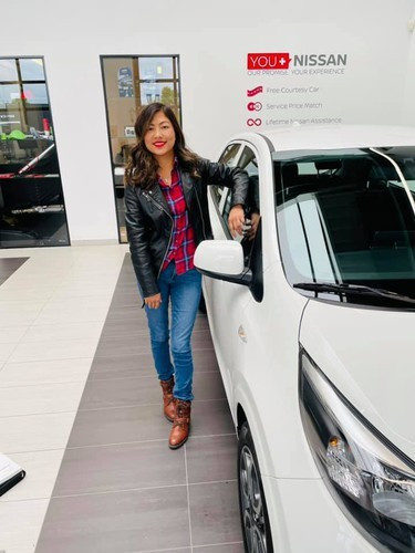 Cũng từ "vùng đất sương mù" của tỉnh Lào Cai, Lò Thị Mai gặp gỡ doanh nhân người Bỉ tên Steve Houbrechts. Họ kết hôn vào năm 2012 sau 5 năm tìm hiểu.