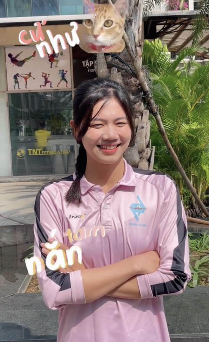 Trên trang cá nhân, Ánh Viên nhiệt tình chỉ dẫn mọi người những kỹ thuật bơi cơ bản như lướt nước, cách thở trong nước, cách nổi người...