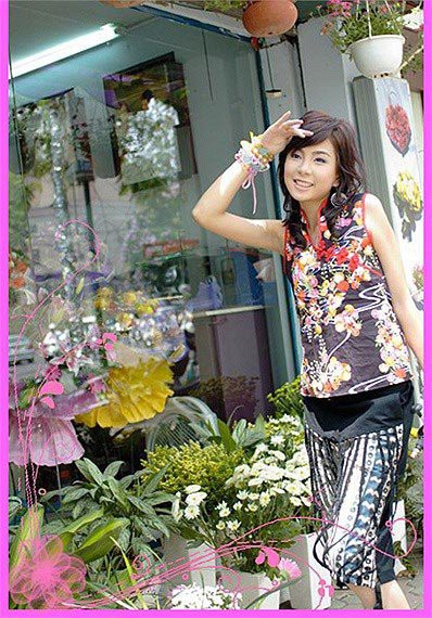 Thành công là thế nhưng đến năm 2008, Mai Ngọc bất ngờ từ bỏ con đường hot girl và im hơi lặng tiếng, ngoài việc thi cuộc thi iMiss Thăng Long 2009 của Học viện Báo chí và Tuyên truyền.