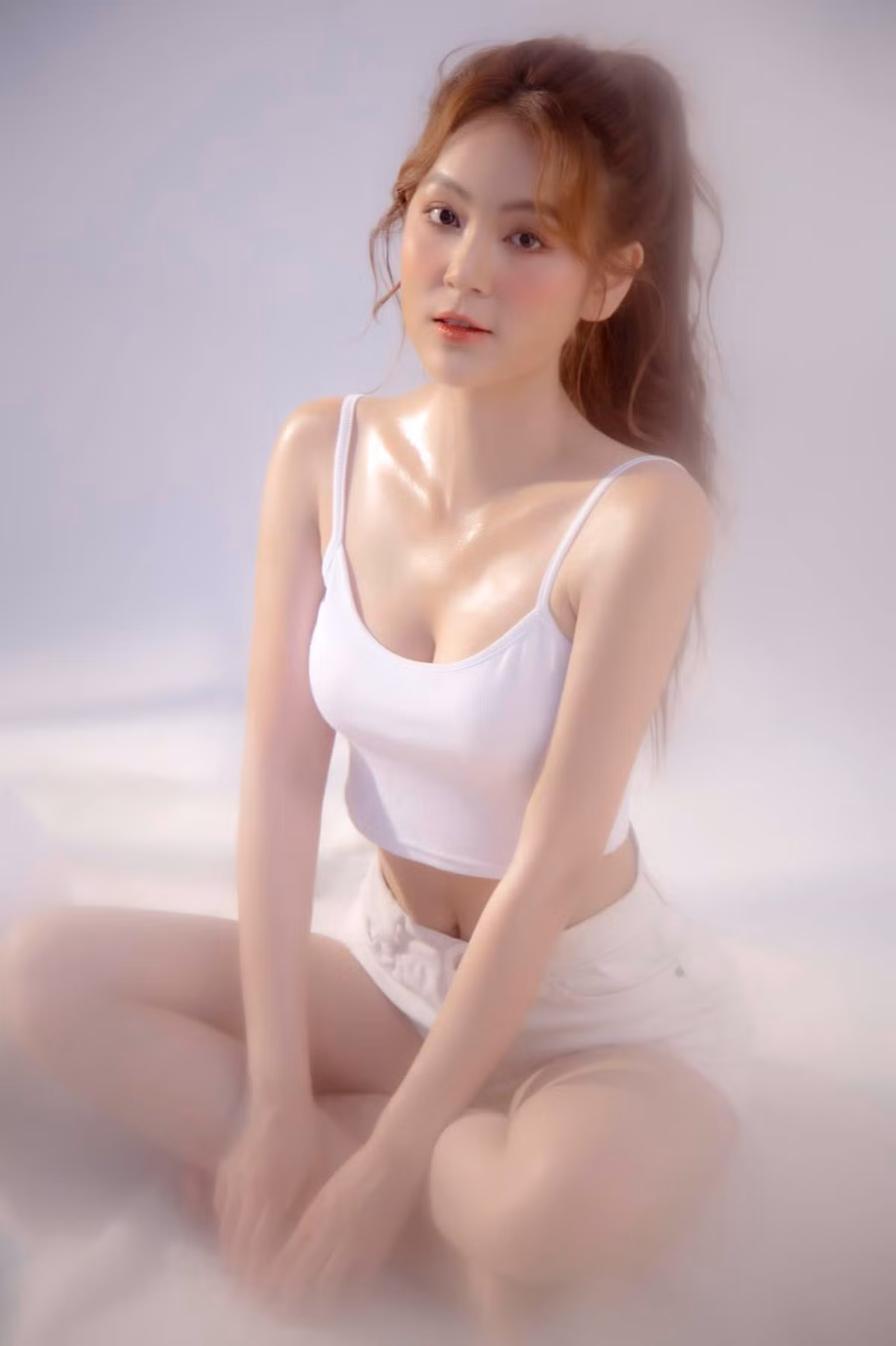 Trên trang cá nhân của mình, cô thường xuyên đăng tải các bức ảnh xinh đẹp, quyến rũ cùng những câu “thả thính” vô cùng ngọt ngào.