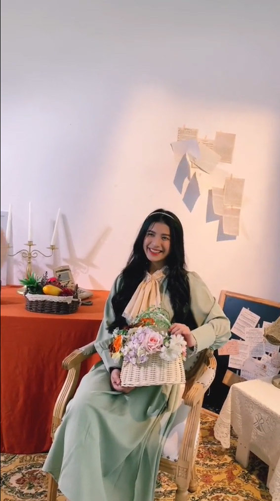 Chia sẻ về quãng thời gian đã qua, Hoàng Diệu cho biết có những lúc cô rất buồn. Nhưng nghĩ về những người thân xung quanh là bố mẹ, là anh trai cô bạn đã cố gắng vượt qua và tập cho mình cách sống lạc quan và yêu đời.