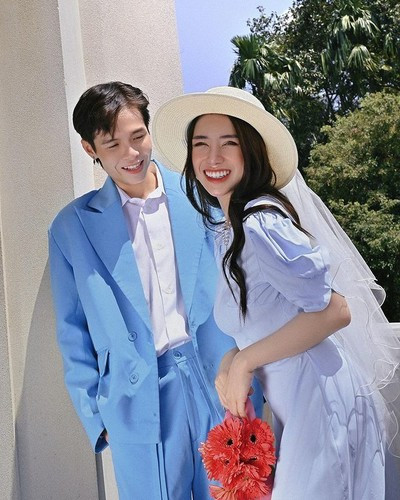 Qua hình ông xã "tag", rich kid đình đám Sài thành gây ấn tượng với gương mặt xinh đẹp, thần thái sang chảnh khỏi bàn.