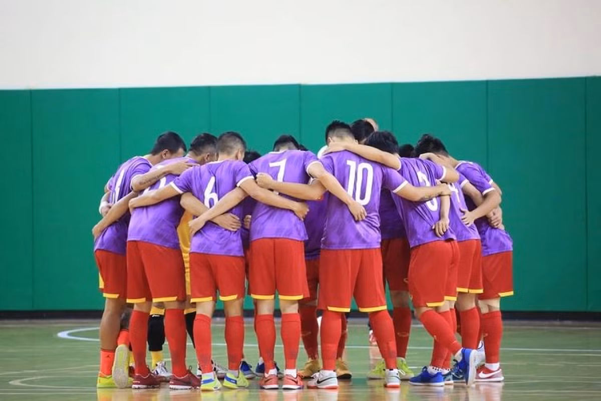 Ở châu Á, Iran là đội có thứ hạng cao nhất với thứ 5 thế giới, xếp ngay sau là Nhật Bản (hạng 14), Uzbekistan (24), Lebanon (40), Kyrgyzstan (42).