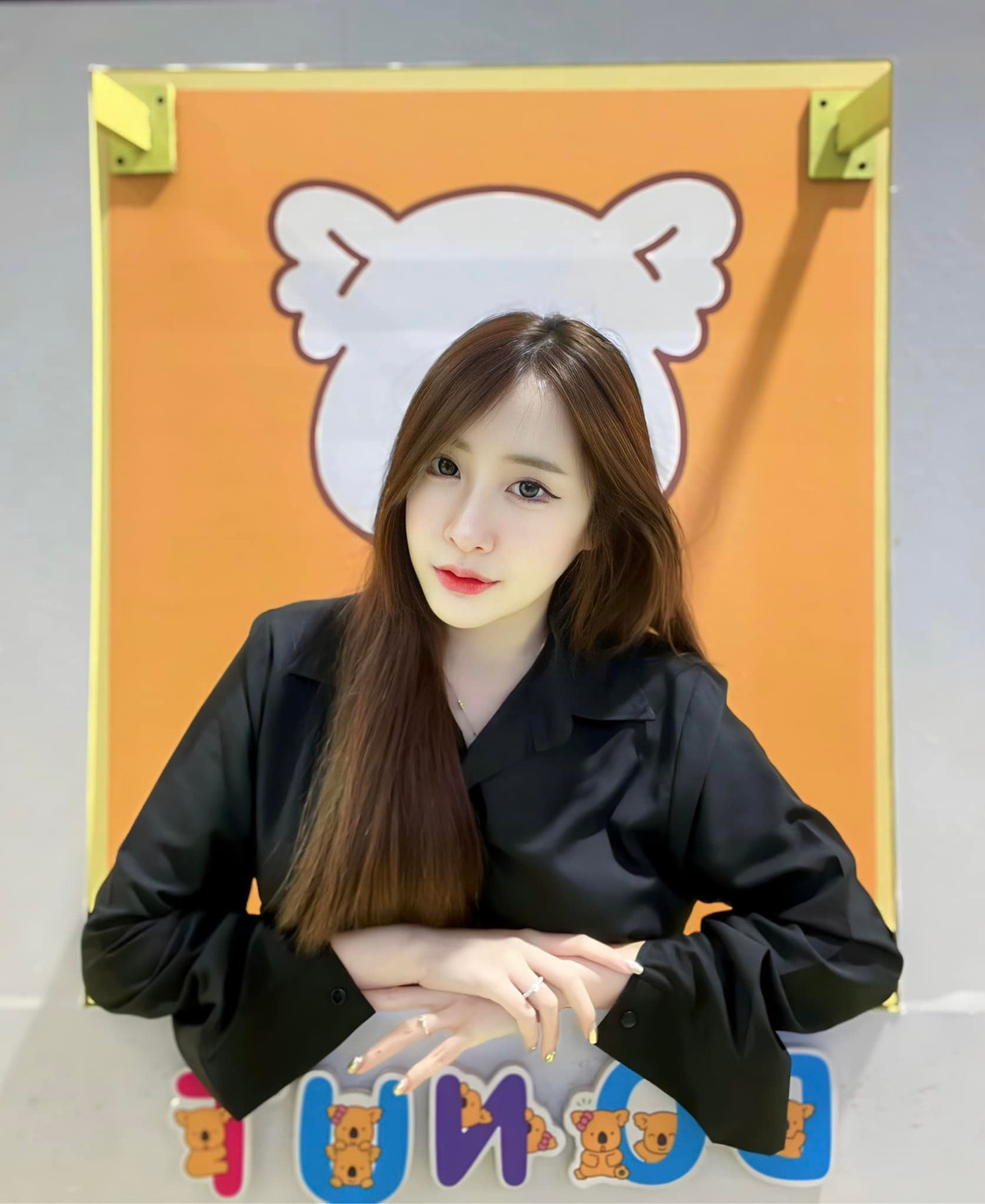 Sự táo bạo này giúp Donut nhận được sự chú ý từ đông đảo dân mạng. Cô có hơn 173.000 người theo dõi trên Instagram và hơn 73..000 trên Facebook.